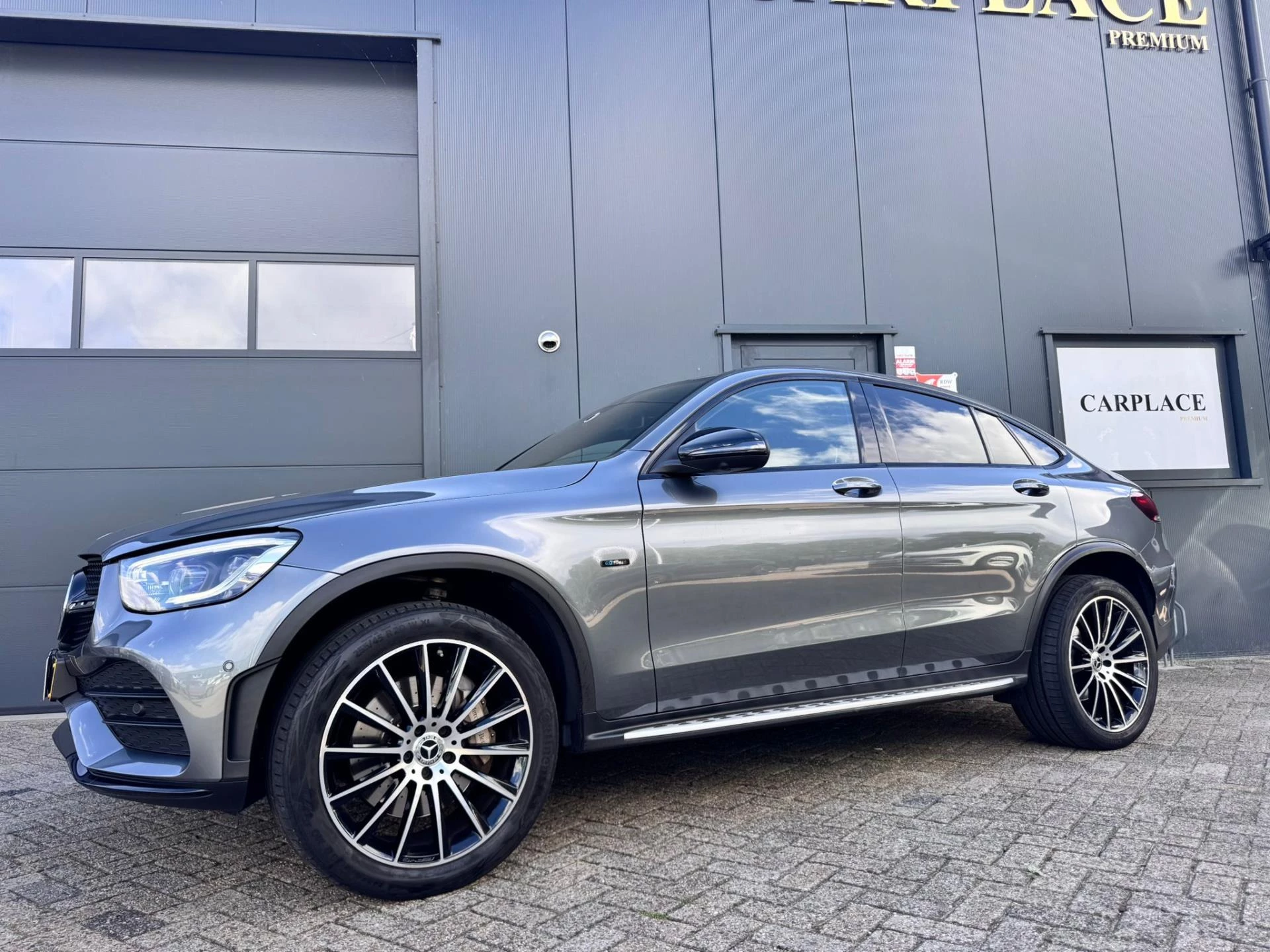 Hoofdafbeelding Mercedes-Benz GLC