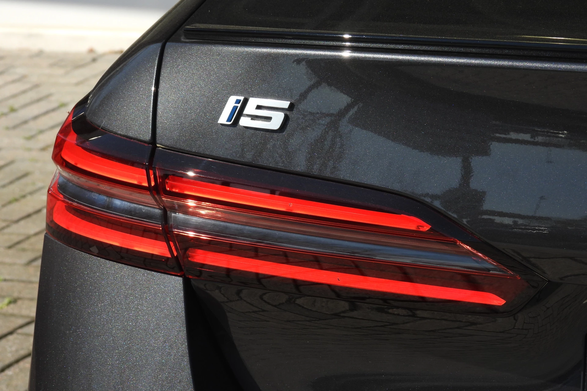 Hoofdafbeelding BMW i5