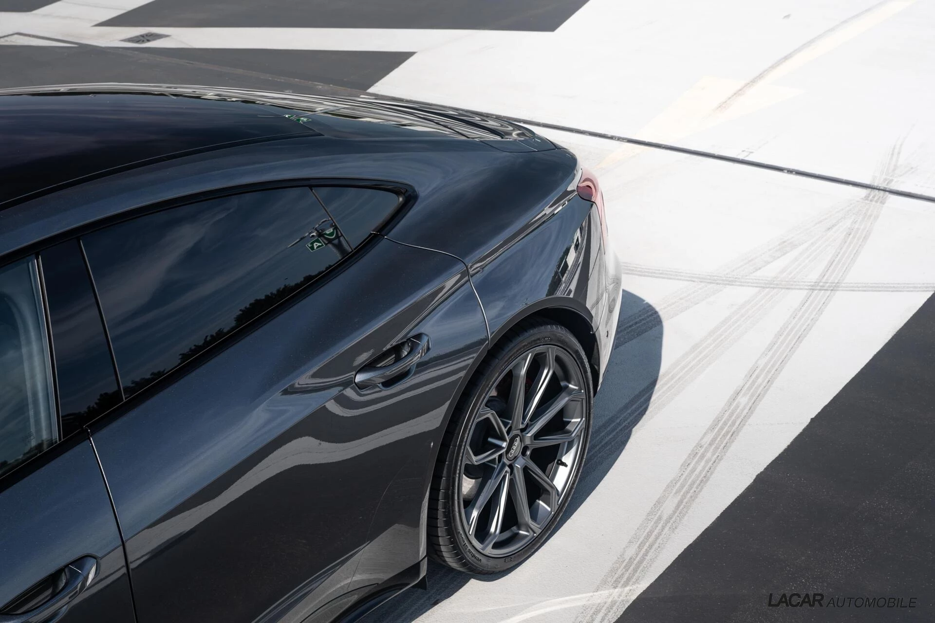 Hoofdafbeelding Audi e-tron GT