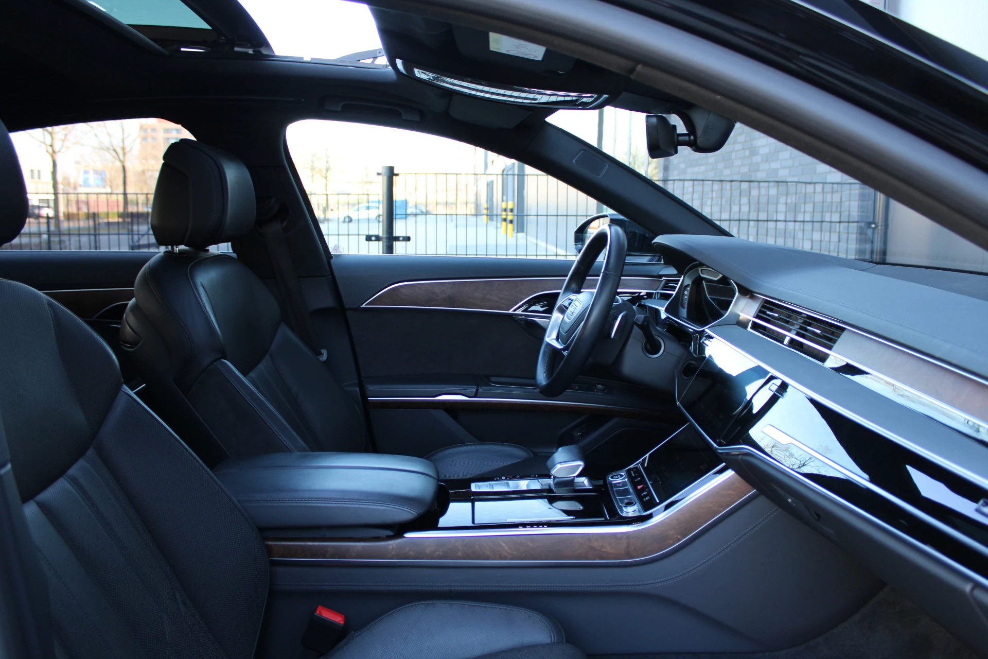 Hoofdafbeelding Audi A8