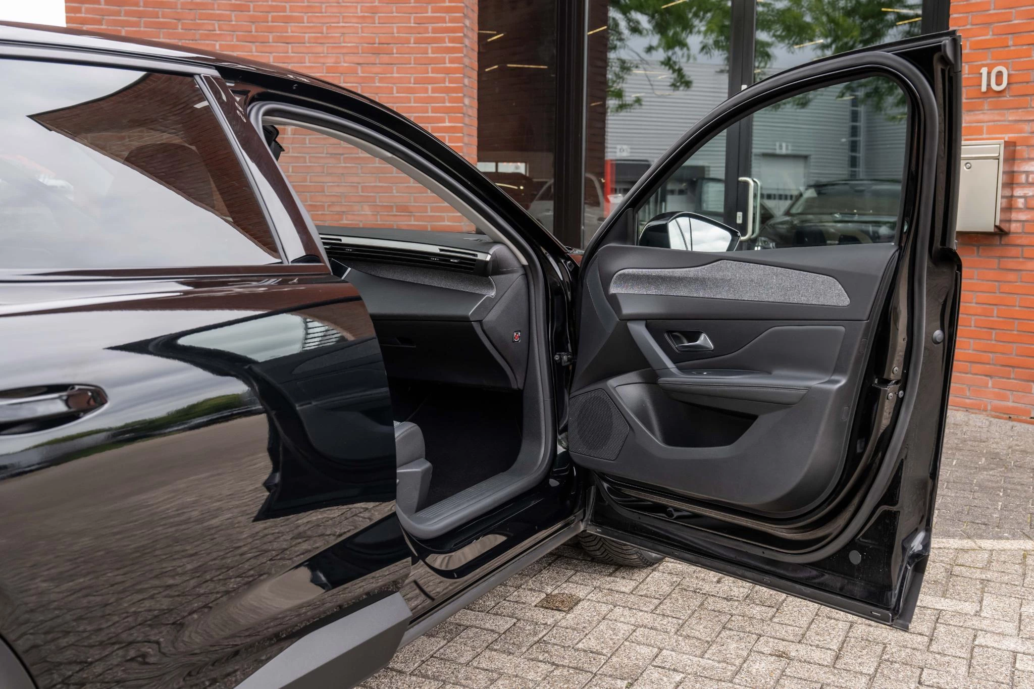 Hoofdafbeelding Peugeot 408