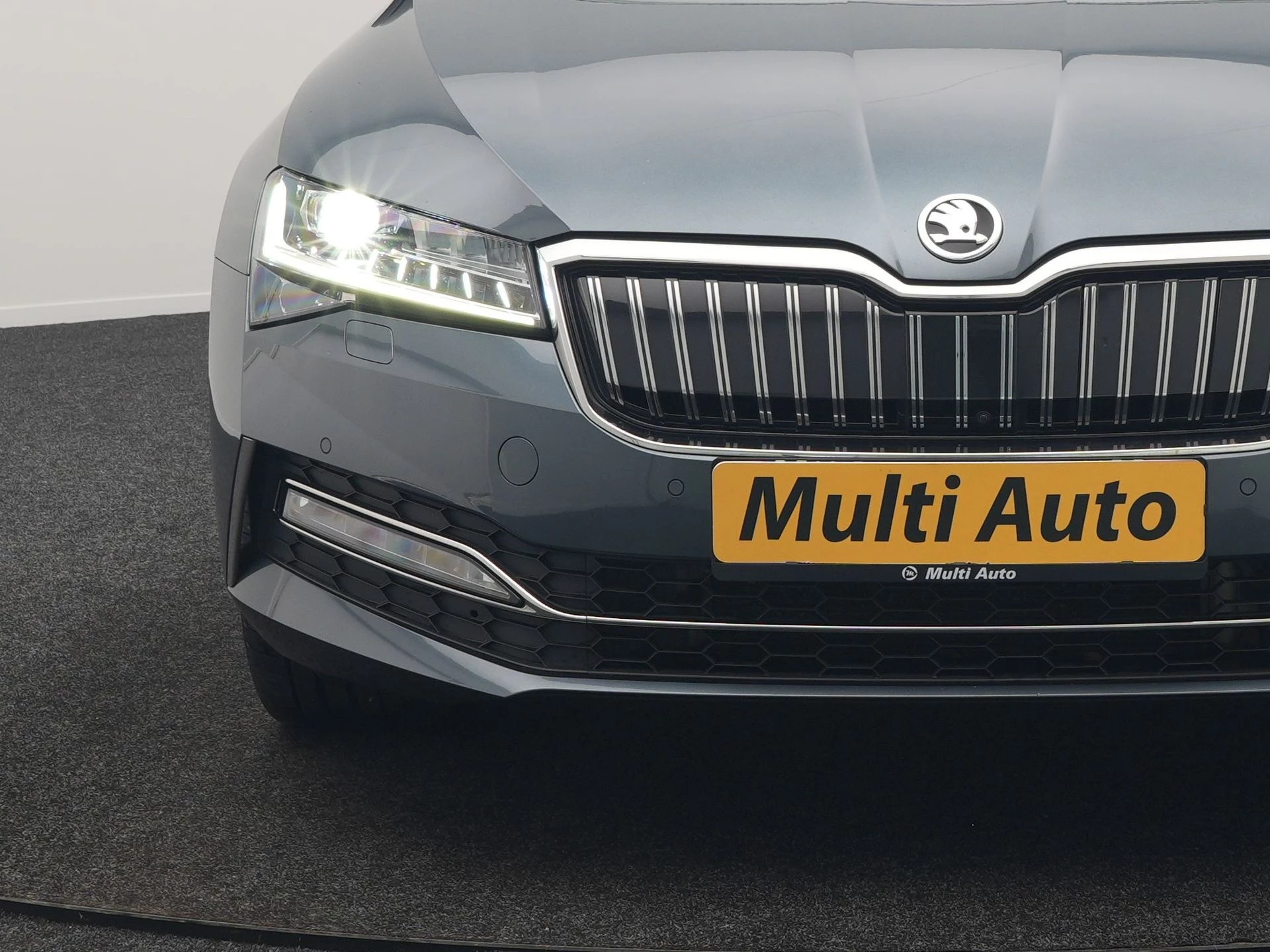 Hoofdafbeelding Škoda Superb