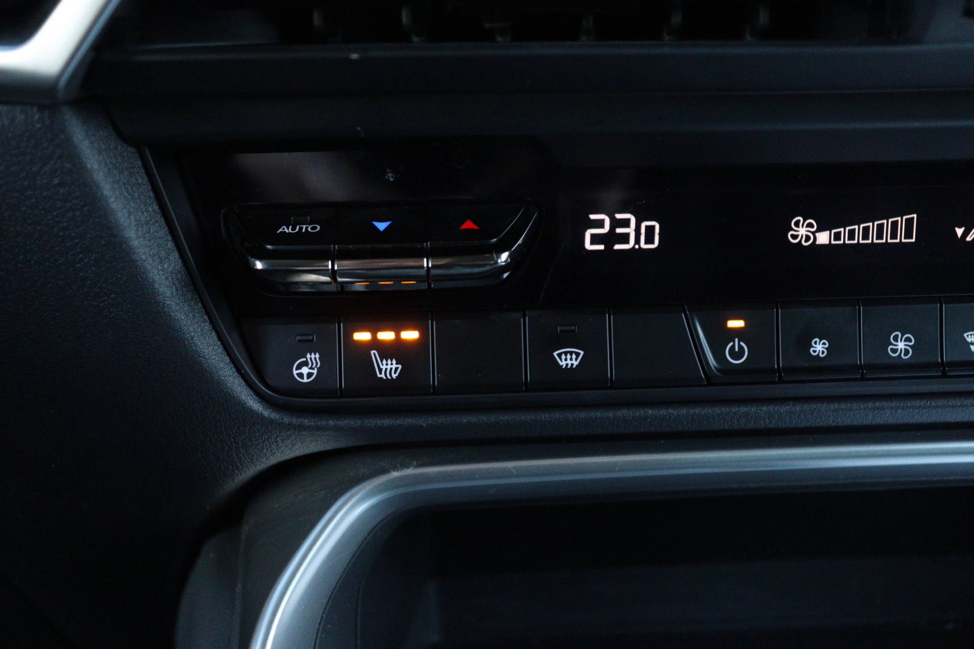 Hoofdafbeelding Mazda CX-60