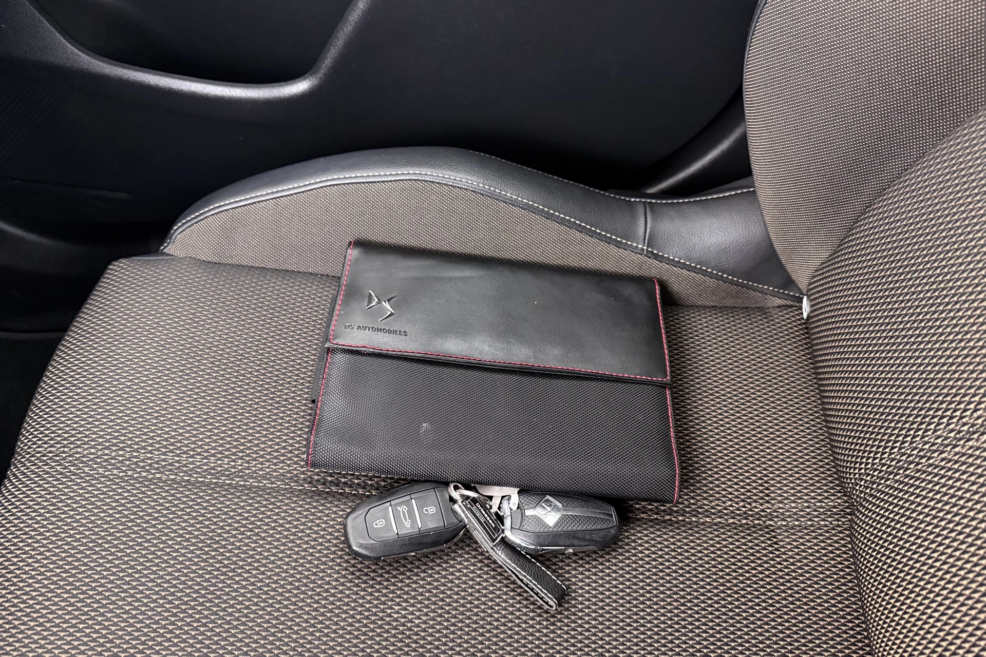 Hoofdafbeelding DS DS 3