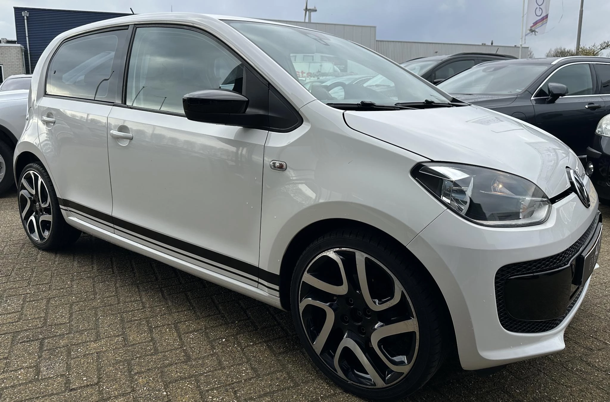 Hoofdafbeelding Volkswagen up!