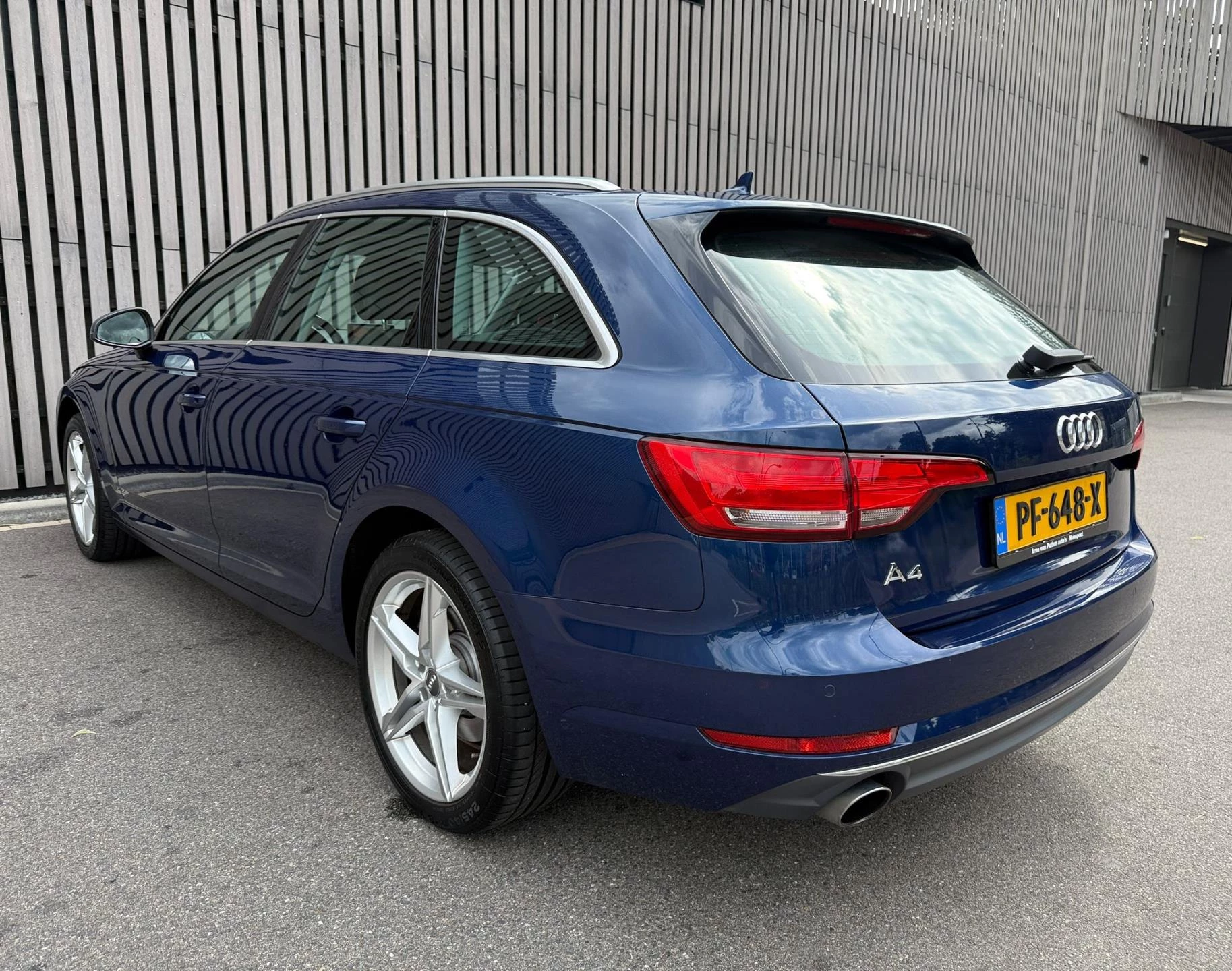 Hoofdafbeelding Audi A4