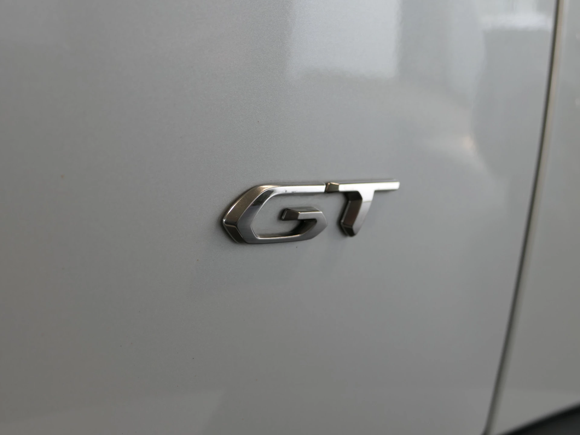 Hoofdafbeelding Peugeot e-2008