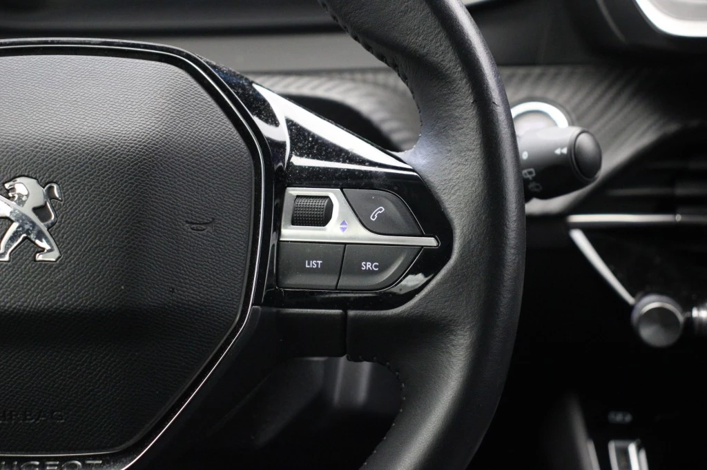 Hoofdafbeelding Peugeot e-208