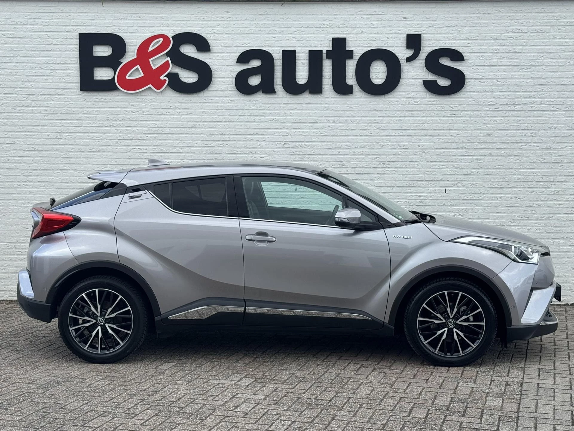 Hoofdafbeelding Toyota C-HR