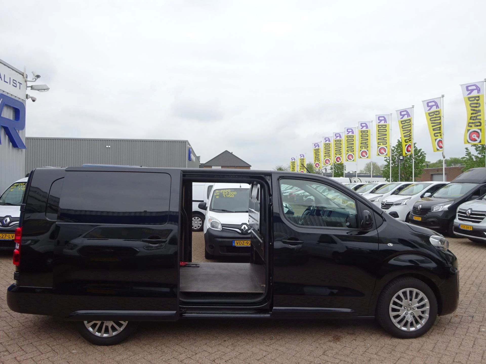 Hoofdafbeelding Peugeot e-Expert