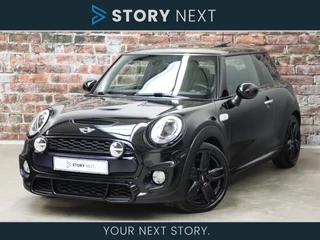 Hoofdafbeelding MINI Cooper S MINI Cooper S Hatchback John Cooper Works Pakket Automaat 3 deurs / Panoramadak / Harman Kardon / Stoelverwarming / Cruise Control / Bluetooth / Climate Control / Sportstoelen / Union Jack / Leder / Verstralers / LED Koplampen / 18 Inch