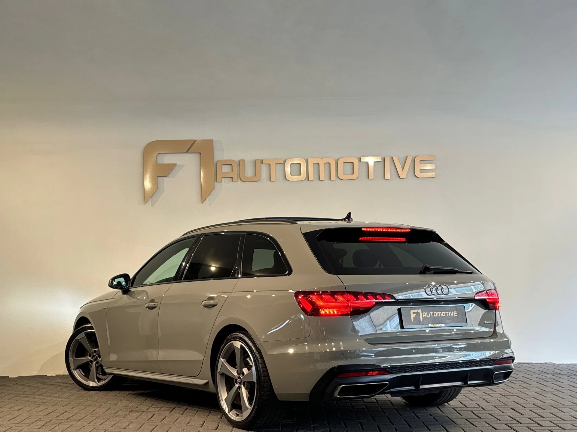 Hoofdafbeelding Audi A4