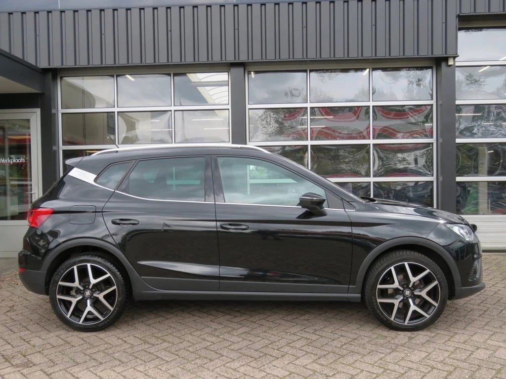 Hoofdafbeelding SEAT Arona