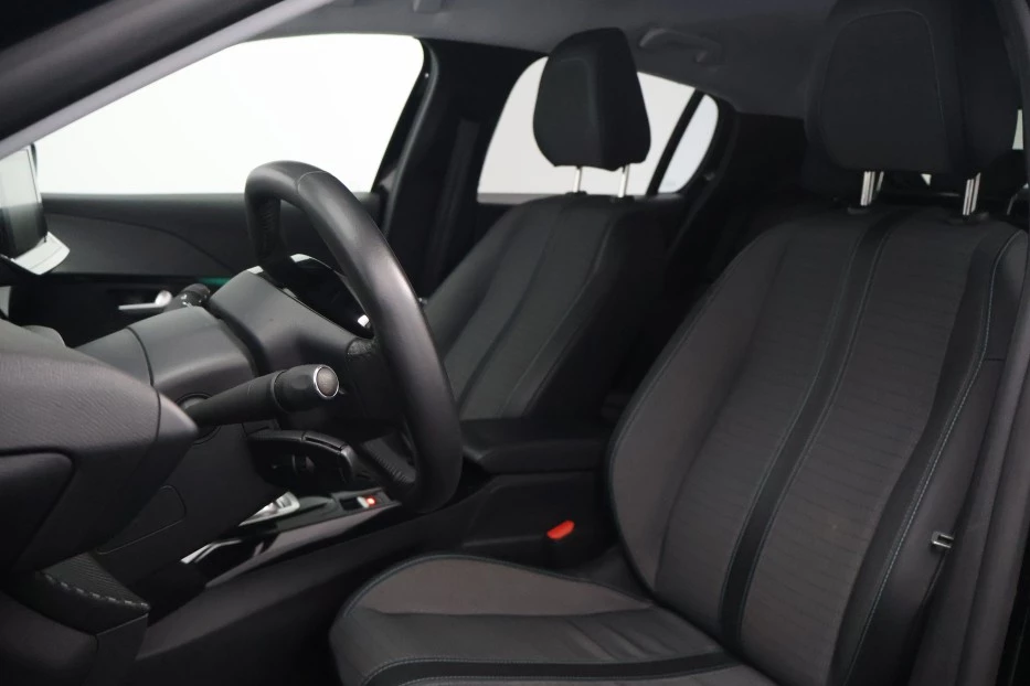 Hoofdafbeelding Peugeot e-208