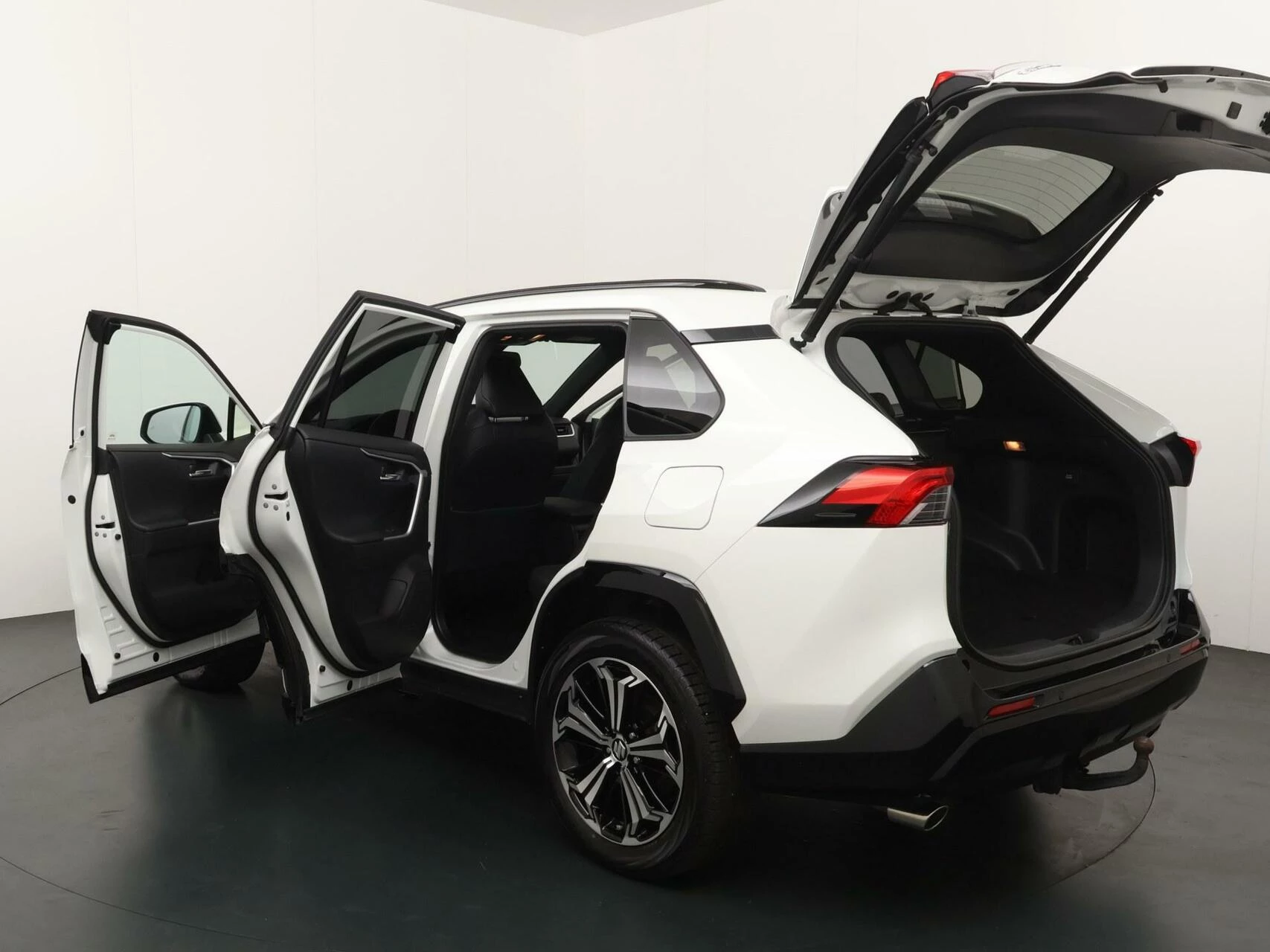 Hoofdafbeelding Suzuki Across