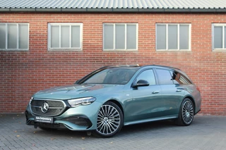 Hoofdafbeelding Mercedes-Benz E-Klasse Mercedes-Benz E-Klasse Estate 300 e AMG Line | Distr | Pano | Burmester | Trekhaak | Memory  |