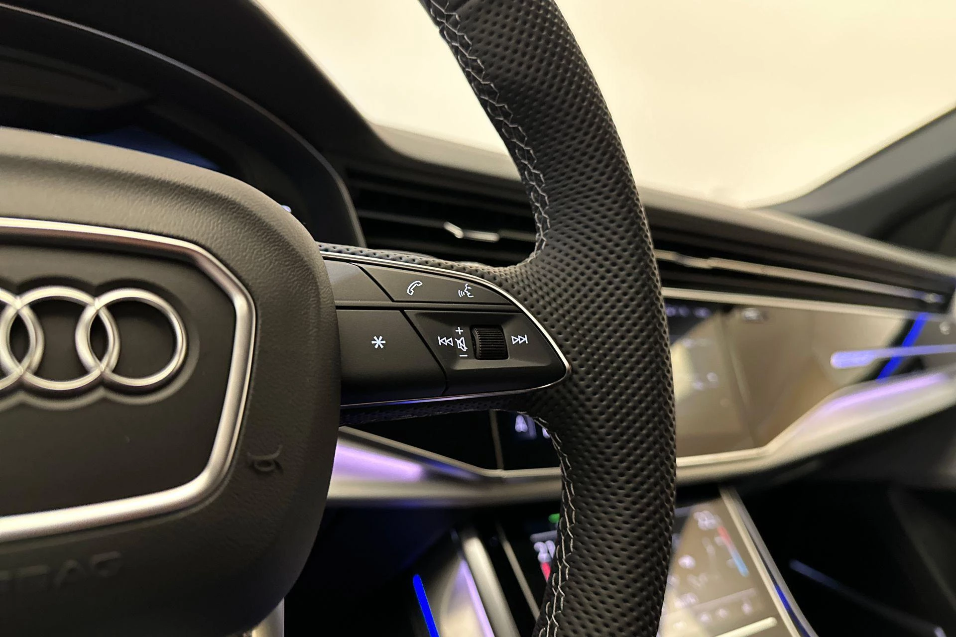 Hoofdafbeelding Audi Q8
