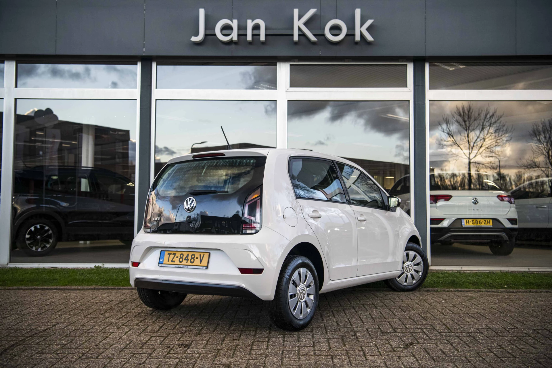 Hoofdafbeelding Volkswagen up!