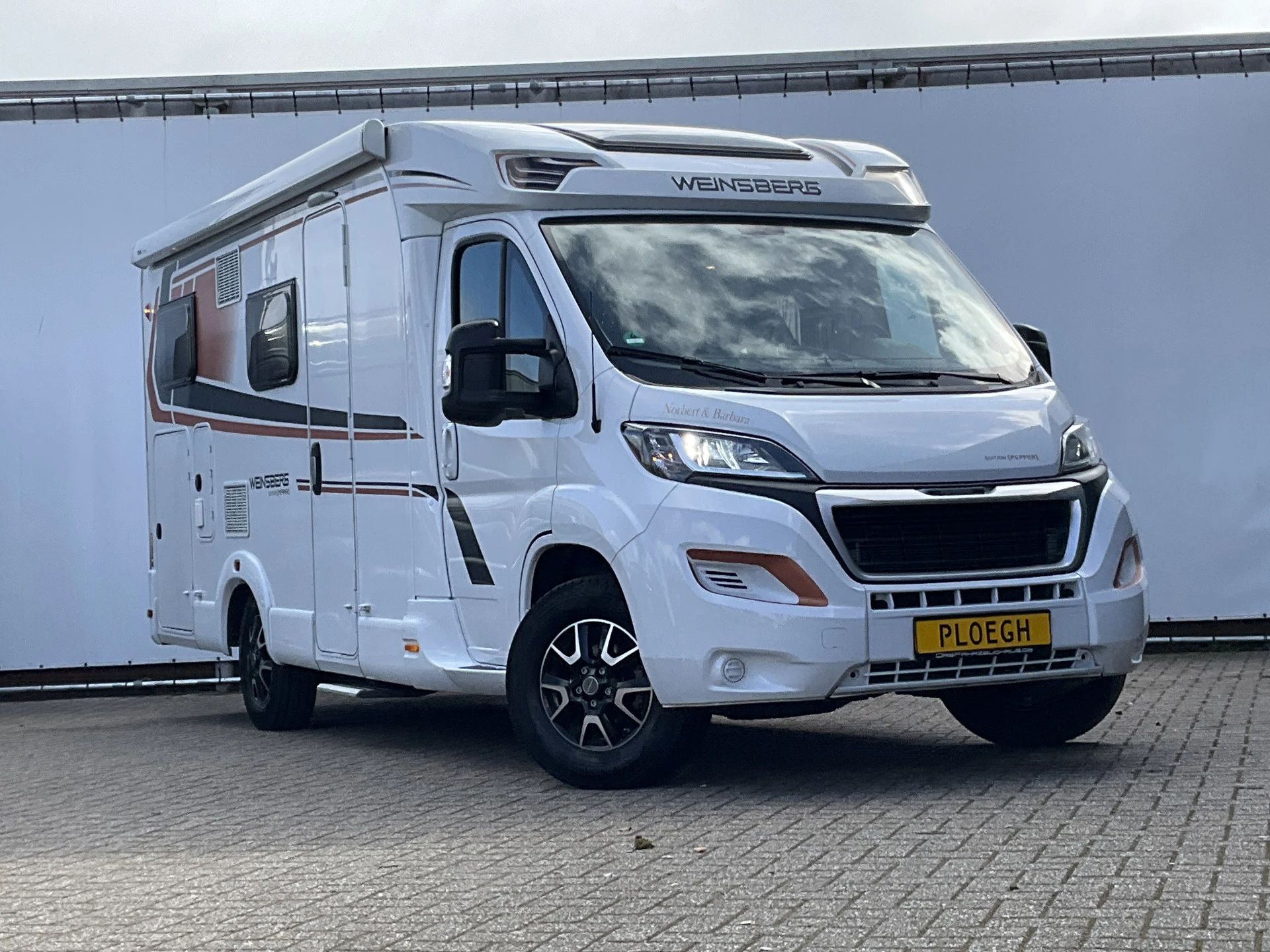 Hoofdafbeelding Weinsberg R57