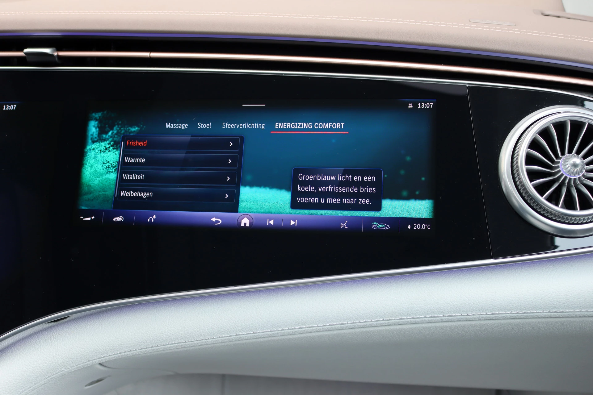 Hoofdafbeelding Mercedes-Benz EQS