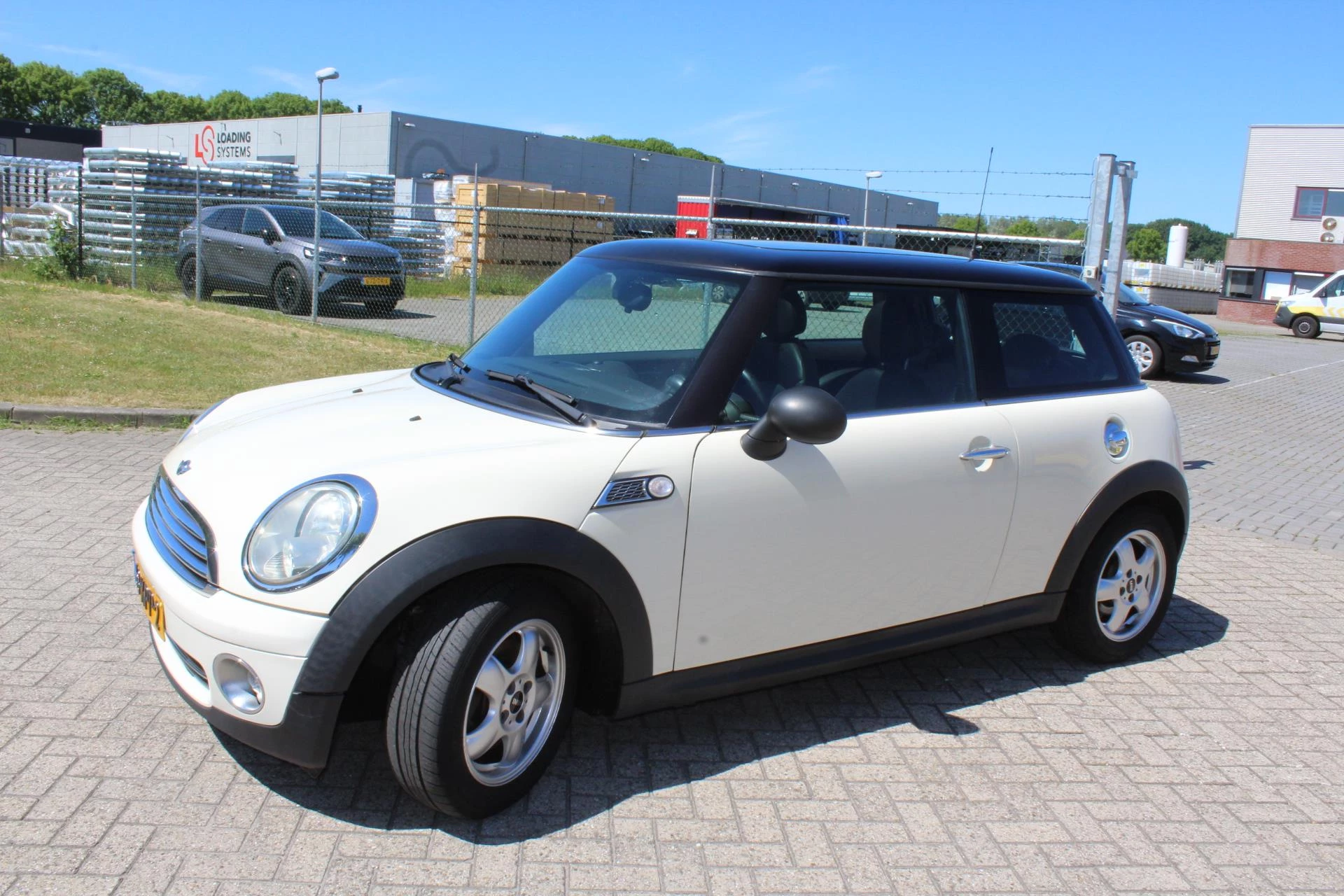 Hoofdafbeelding MINI One