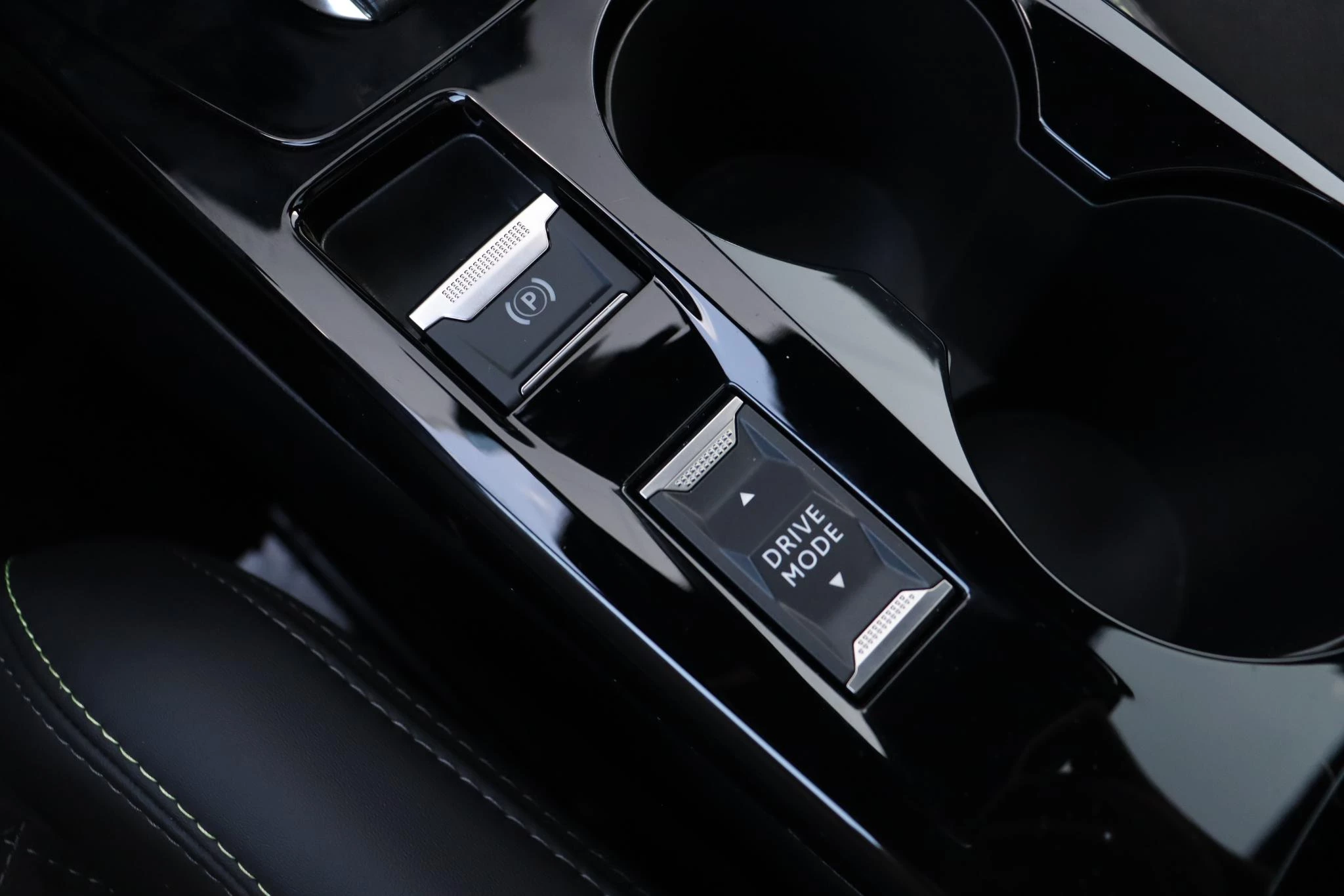 Hoofdafbeelding Peugeot e-208