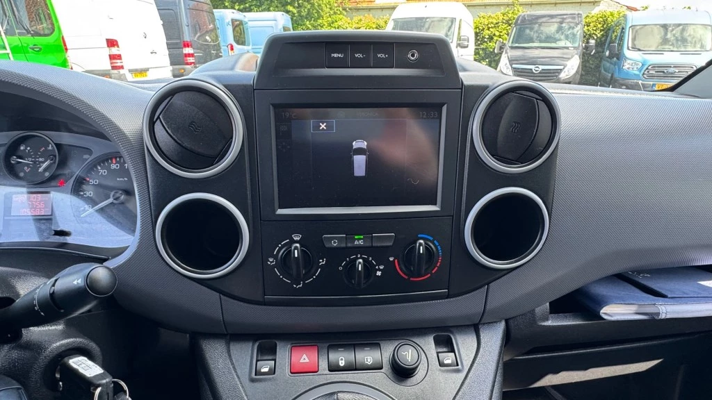 Hoofdafbeelding Peugeot Partner