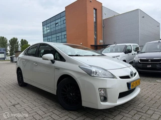 Hoofdafbeelding Toyota Prius Toyota Prius 1.8 Hybride Automaat