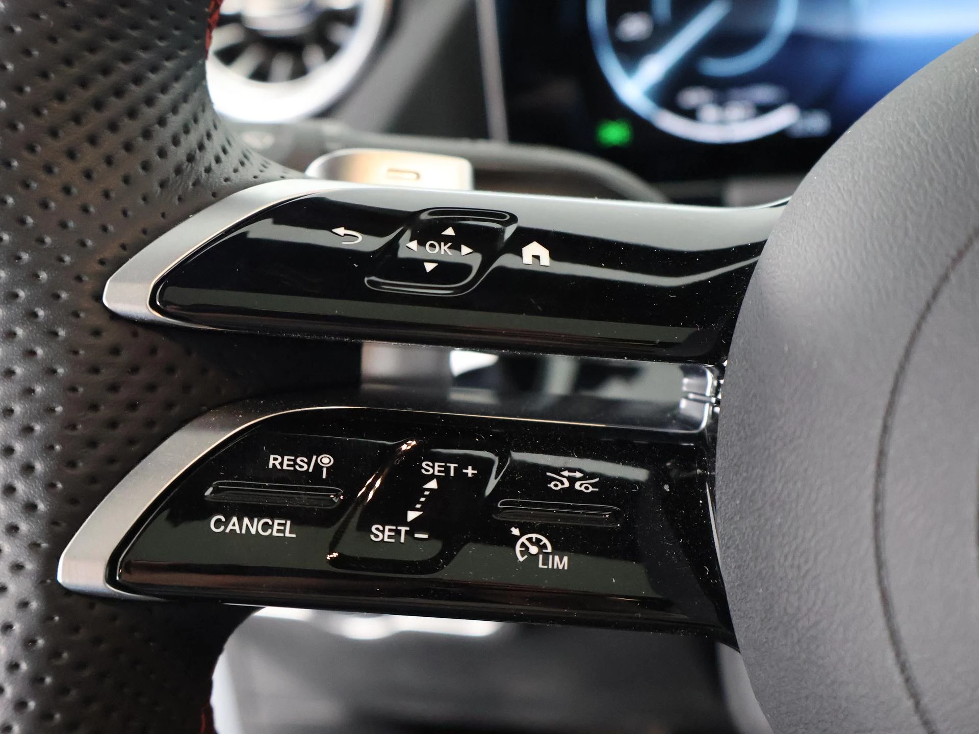 Hoofdafbeelding Mercedes-Benz EQA