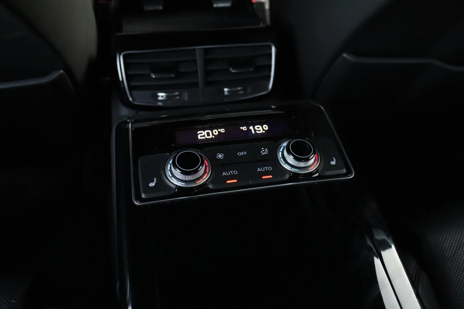 Hoofdafbeelding Audi A8