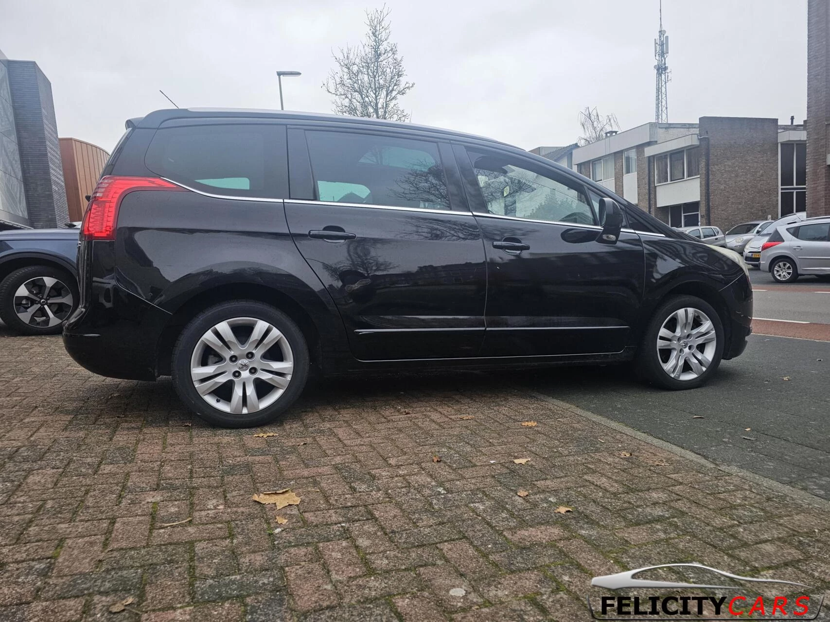 Hoofdafbeelding Peugeot 5008