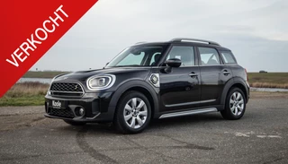 Mini Countryman 1.5 Cooper S E ALL4 Essential CAMERA / NAVI / CARPLAY / AIRCO / ZWART / STOELVERWARMING