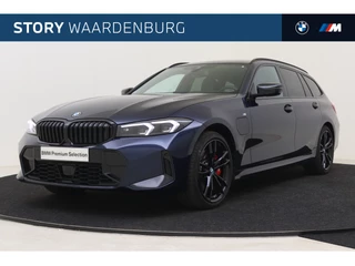 BMW 3 Serie Touring 330e xDrive High Executive M Sport Automaat / Sportstoelen / Stoelverwarming / Adaptieve LED / Harman Kardon / Active Cruise Control / Live Cockpit Professional / Adaptief M Onderstel