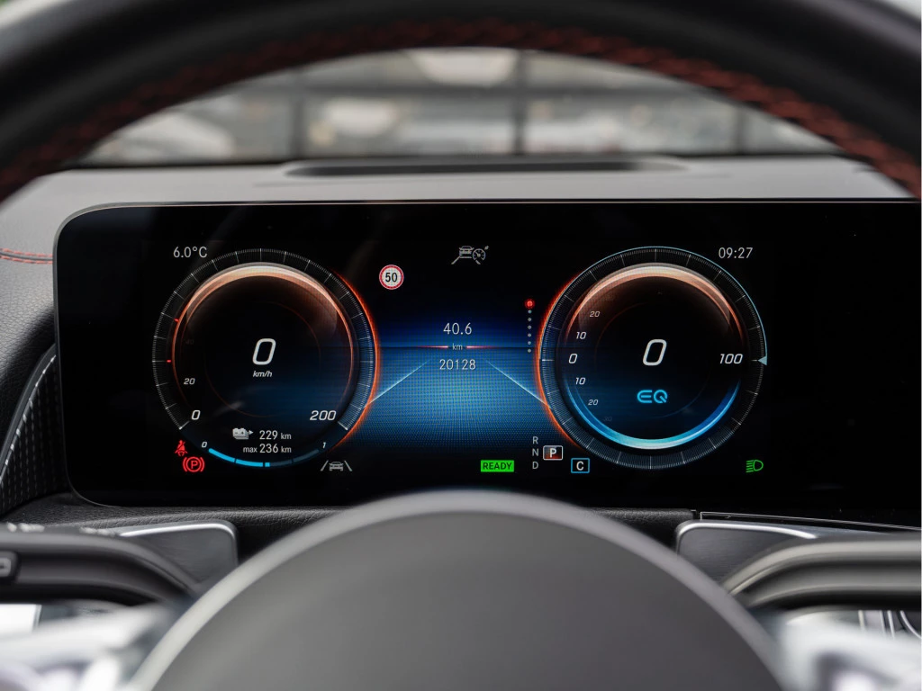 Hoofdafbeelding Mercedes-Benz EQB