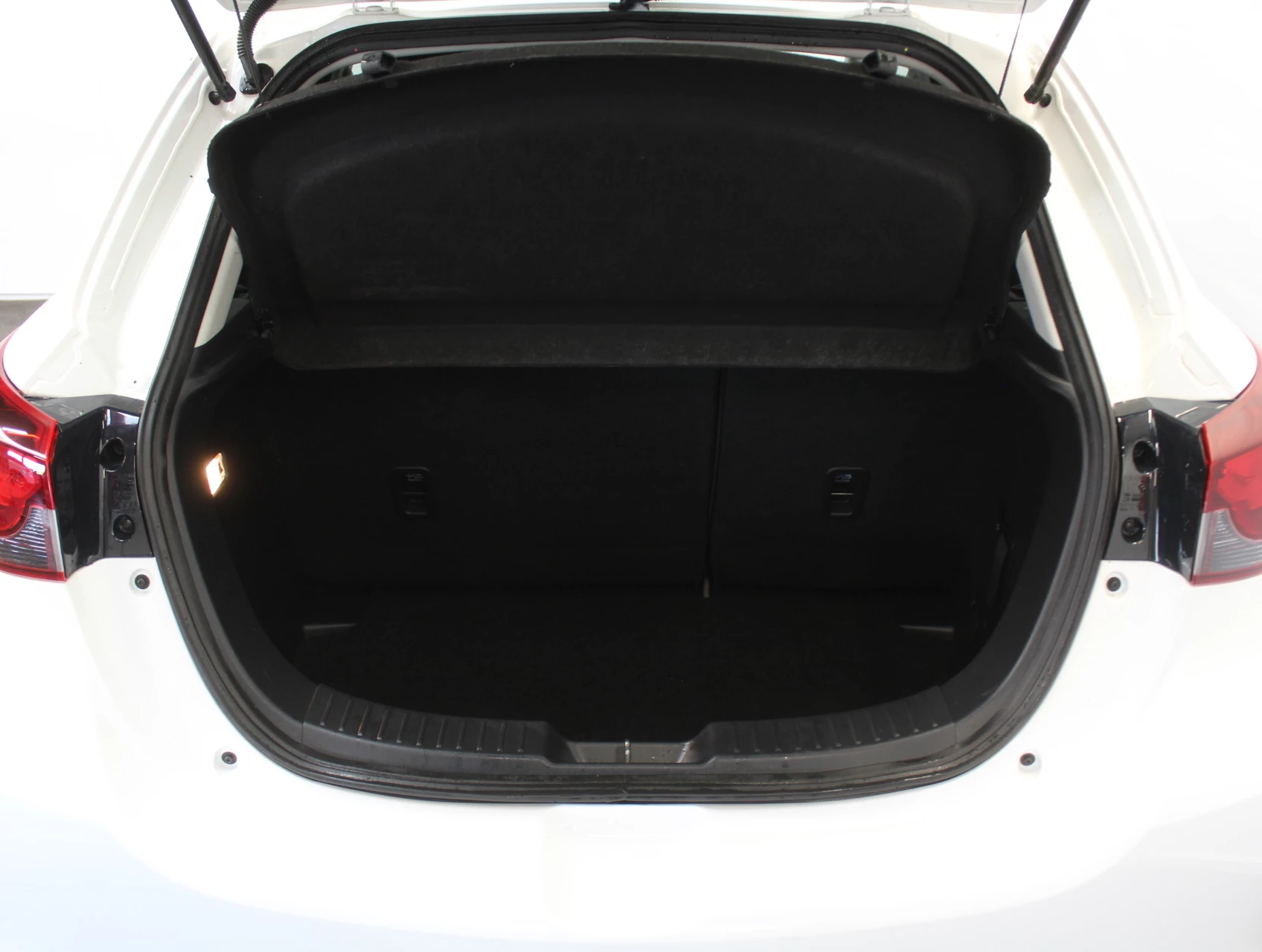 Hoofdafbeelding Mazda 2