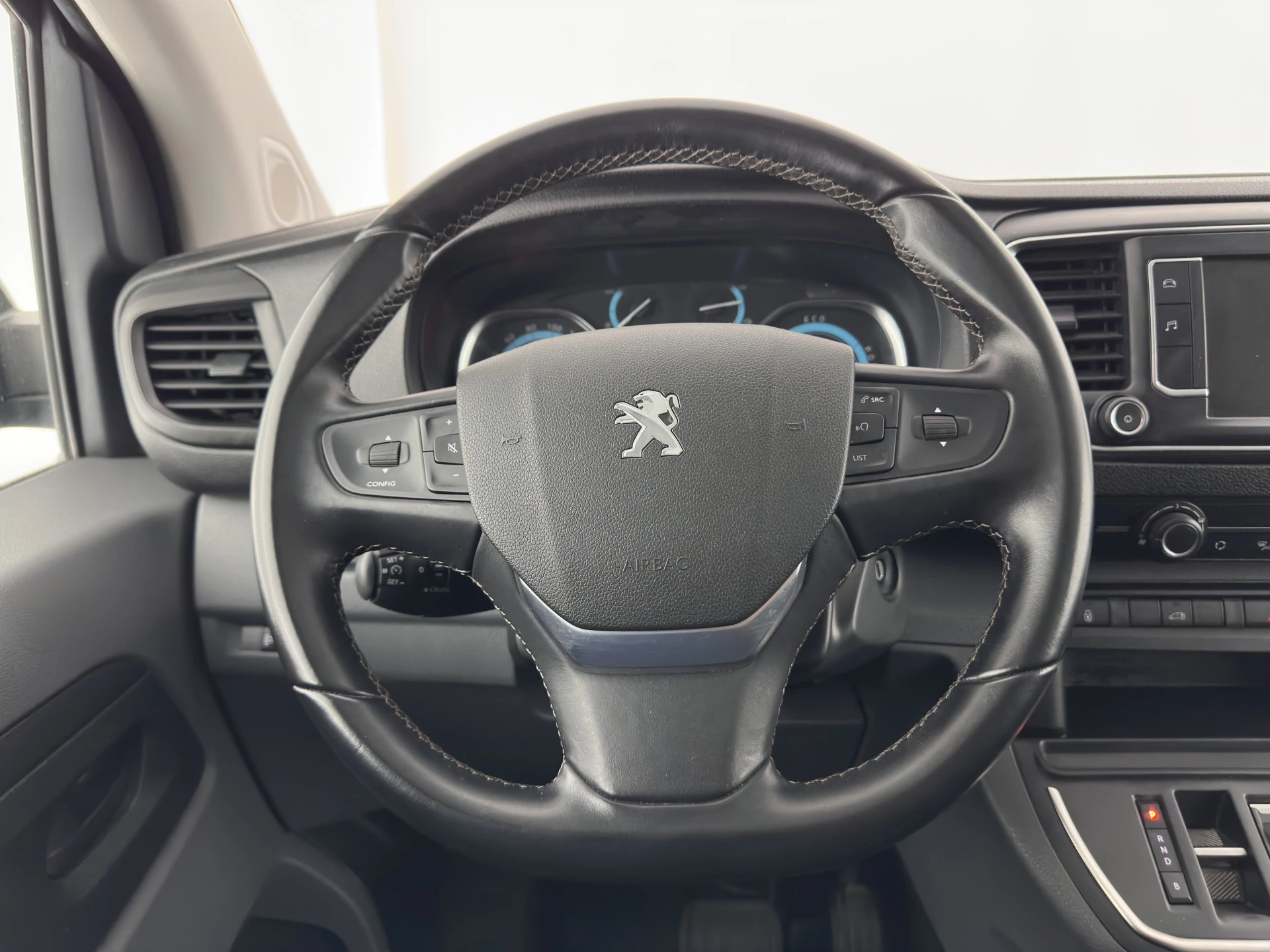 Hoofdafbeelding Peugeot e-Expert
