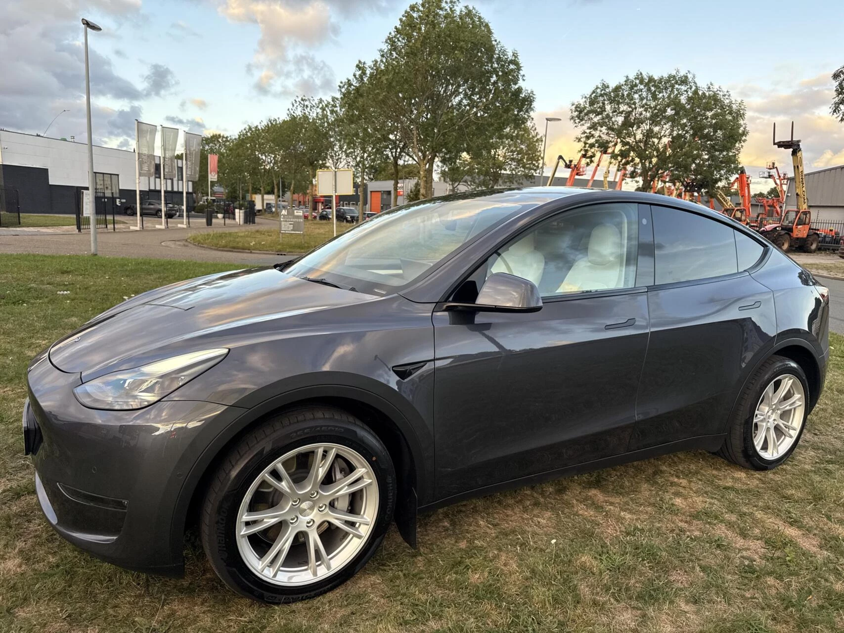 Hoofdafbeelding Tesla Model Y