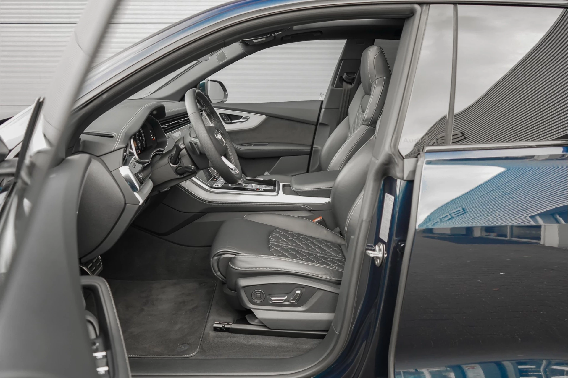 Hoofdafbeelding Audi Q8