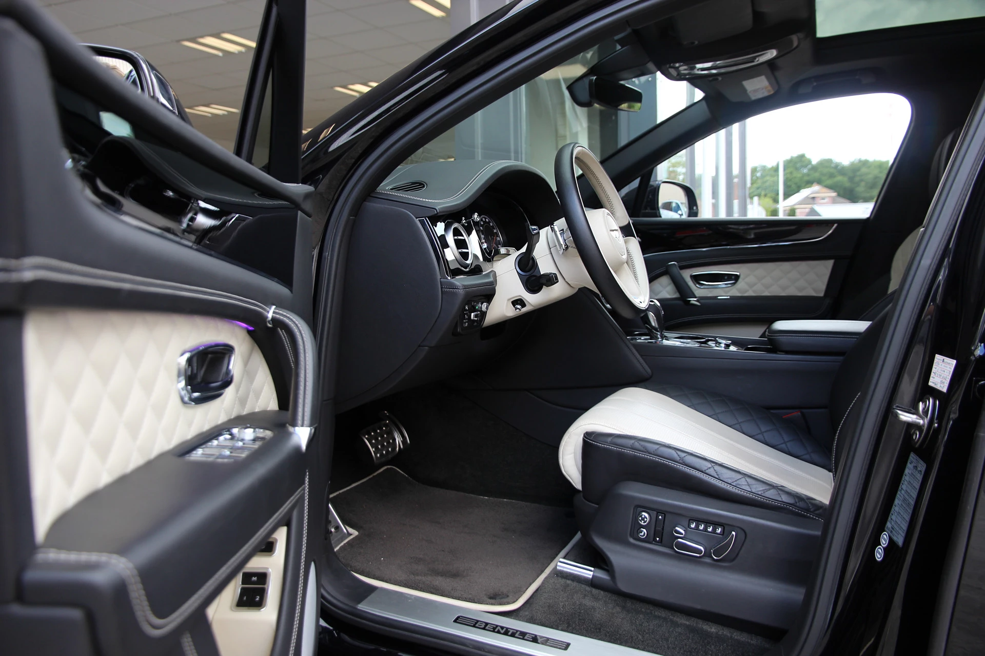 Hoofdafbeelding Bentley Bentayga