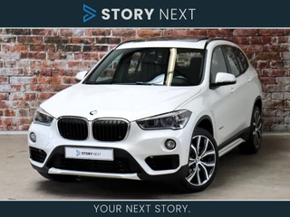BMW X1 sDrive20i High Executive Sport Line Automaat / Navigatiesysteem Plus / Trekhaak / Panoramadak / Leder / Adaptief Onderstel / Hifi / LED / Driving Assistant Plus / Achteruitrijcamera / Dynamic Pack / Stoelverwarming / DAB / Head-Up Display