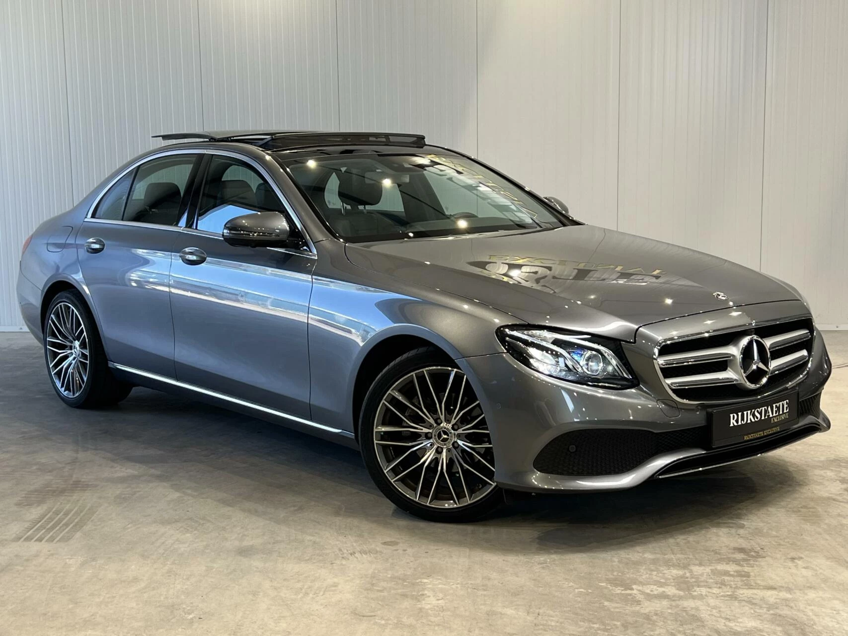 Hoofdafbeelding Mercedes-Benz E-Klasse