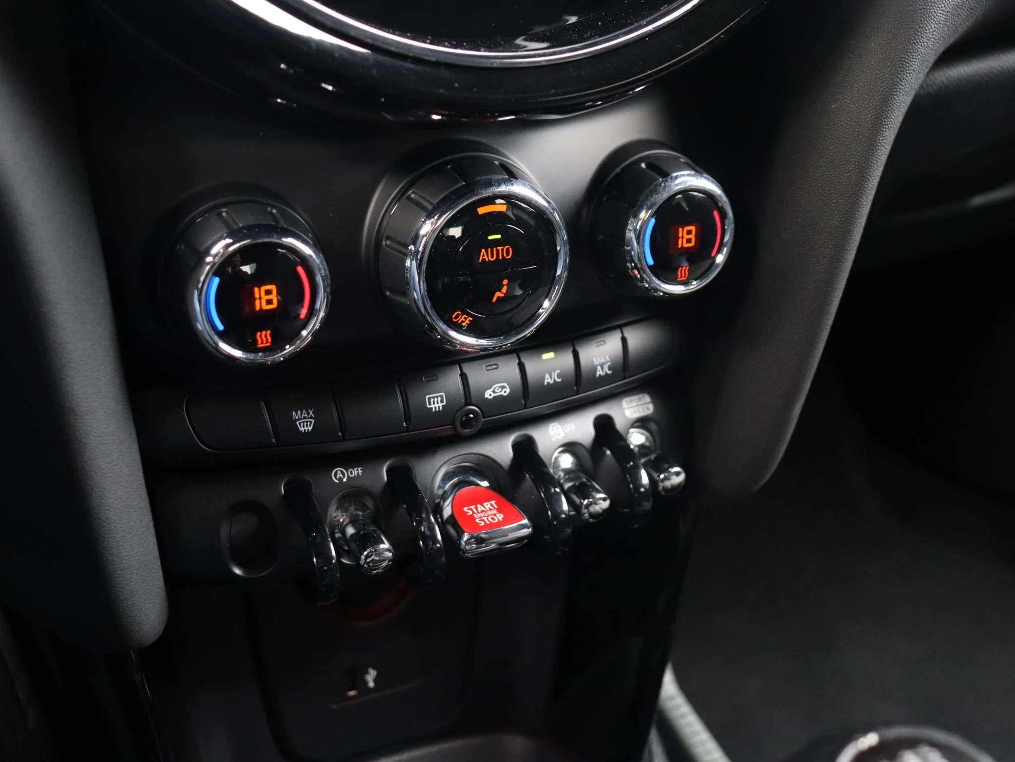 Hoofdafbeelding MINI 5-deurs