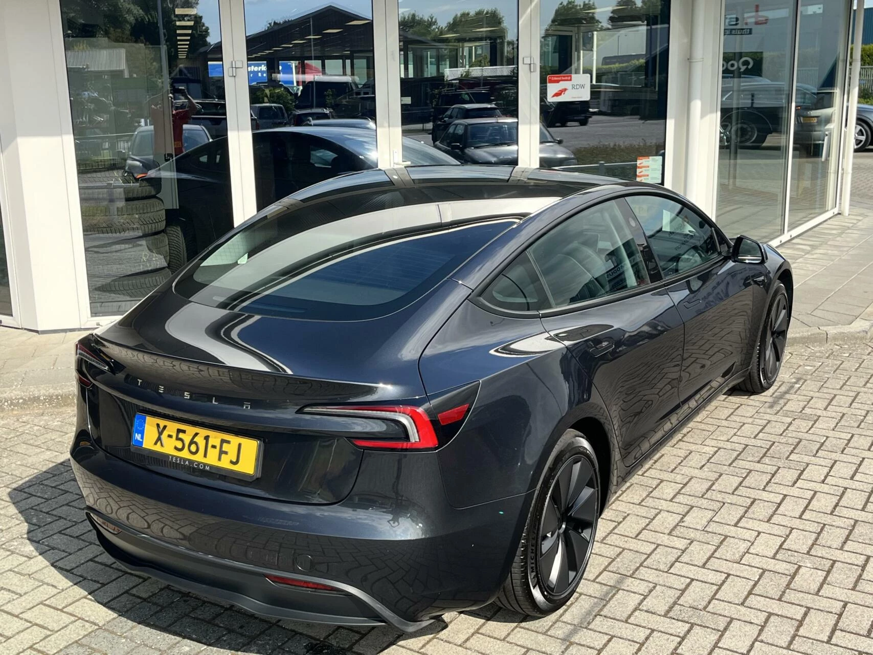 Hoofdafbeelding Tesla Model 3