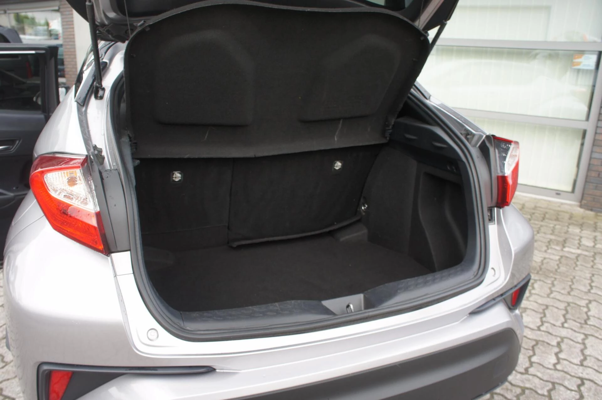 Hoofdafbeelding Toyota C-HR