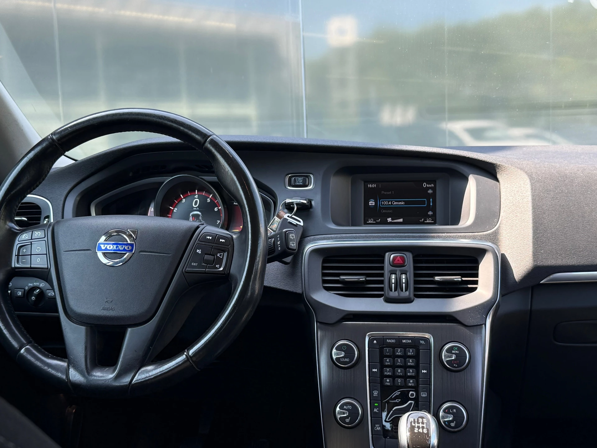 Hoofdafbeelding Volvo V40