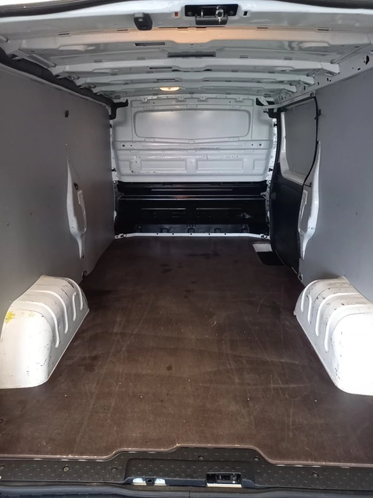 Hoofdafbeelding Nissan NV300