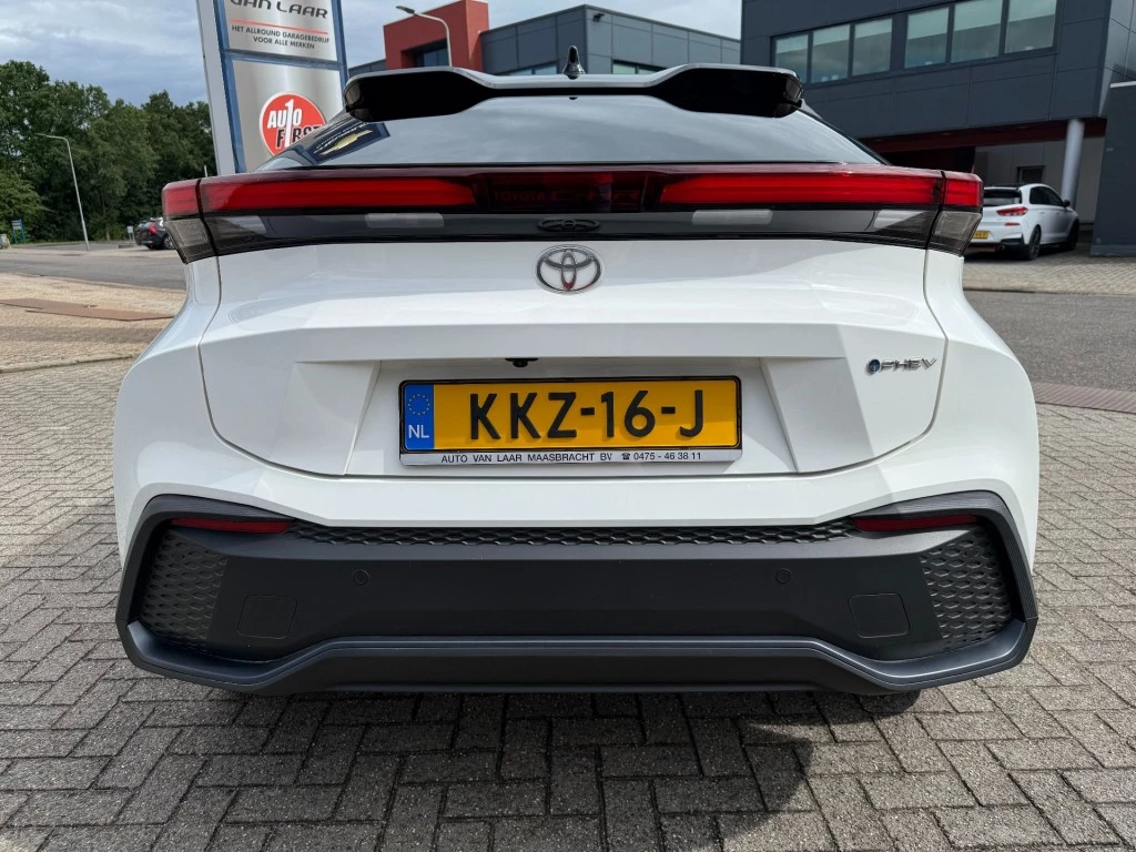 Hoofdafbeelding Toyota C-HR