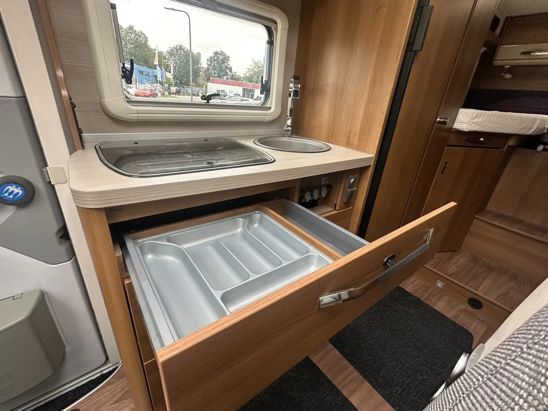 Hoofdafbeelding Knaus Peugeot
