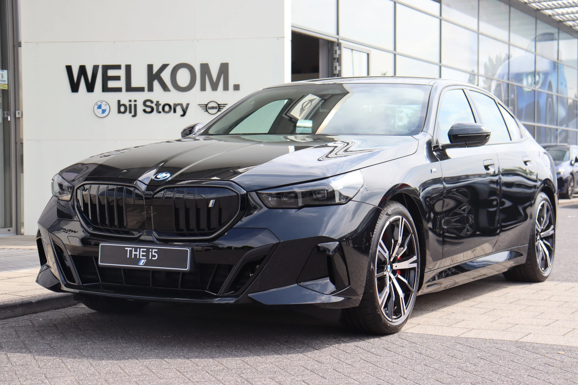 Hoofdafbeelding BMW i5