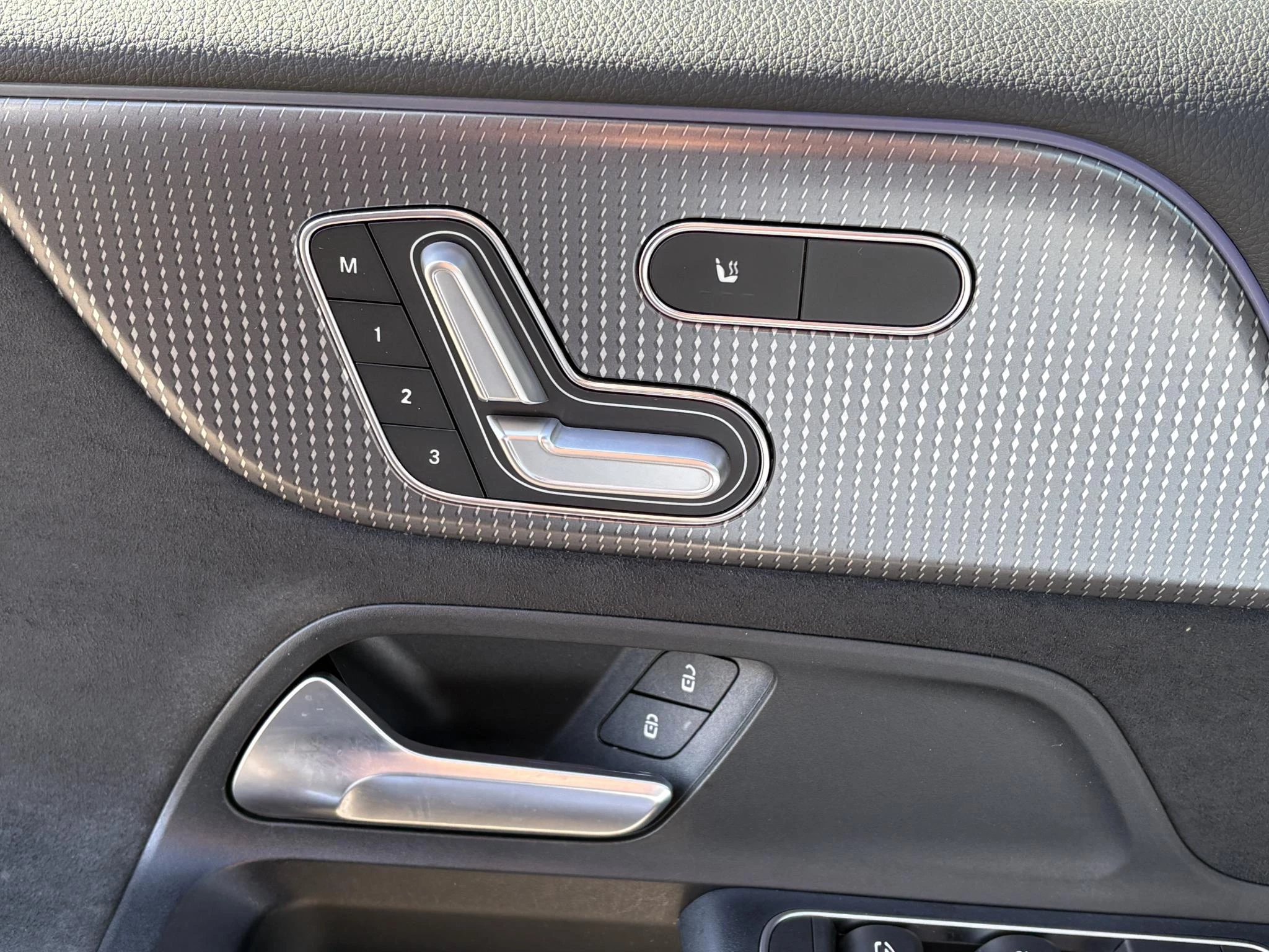 Hoofdafbeelding Mercedes-Benz EQB